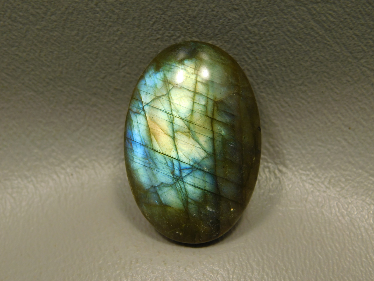 Spectrolite Cabochon #4