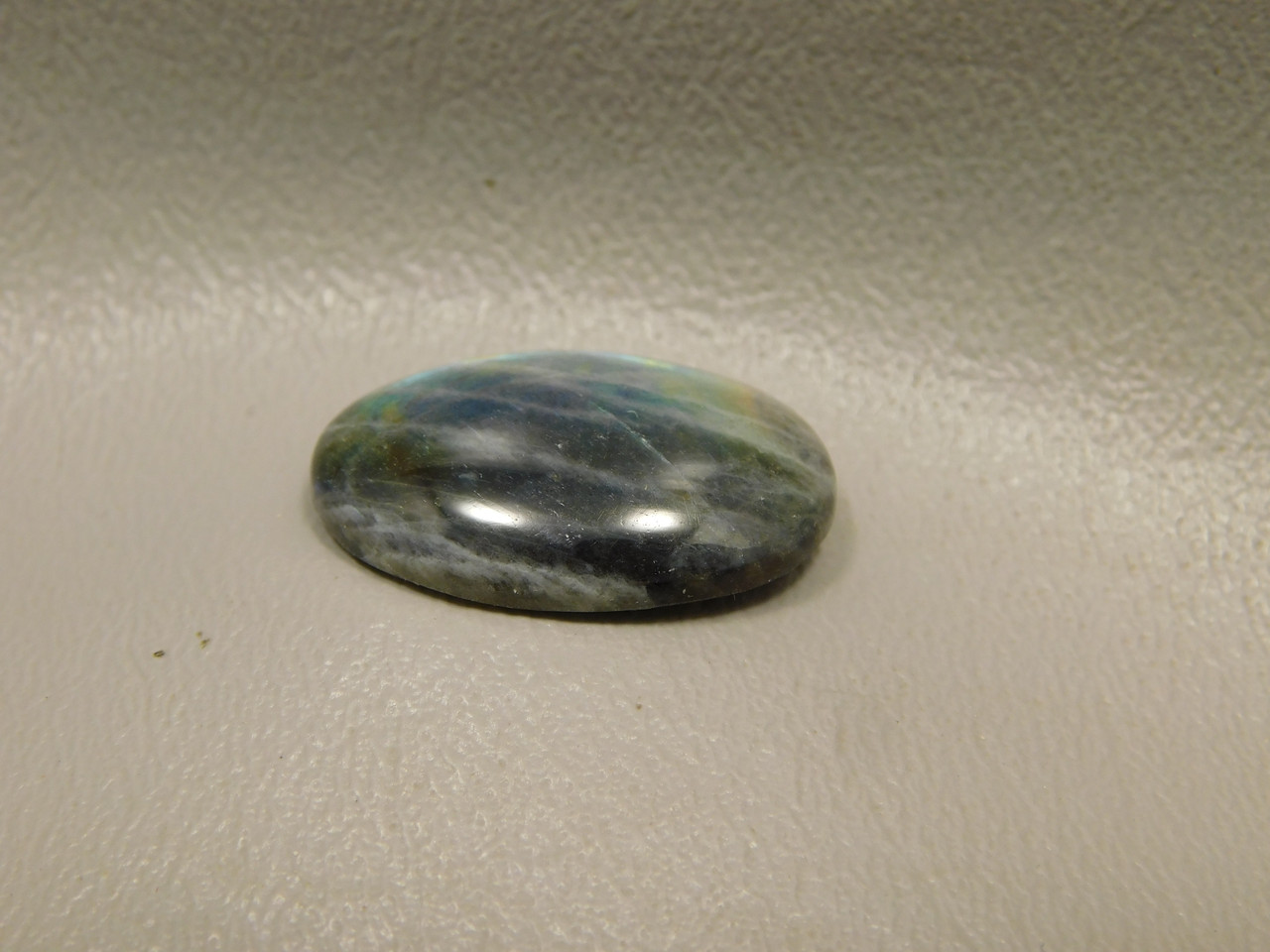 Spectrolite Cabochon #22