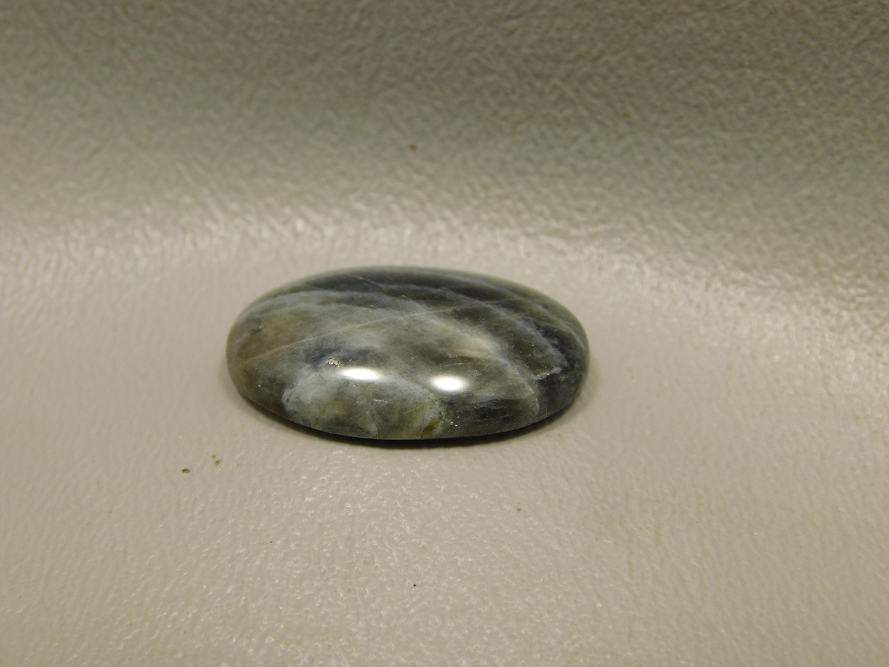 Spectrolite Cabochon #22