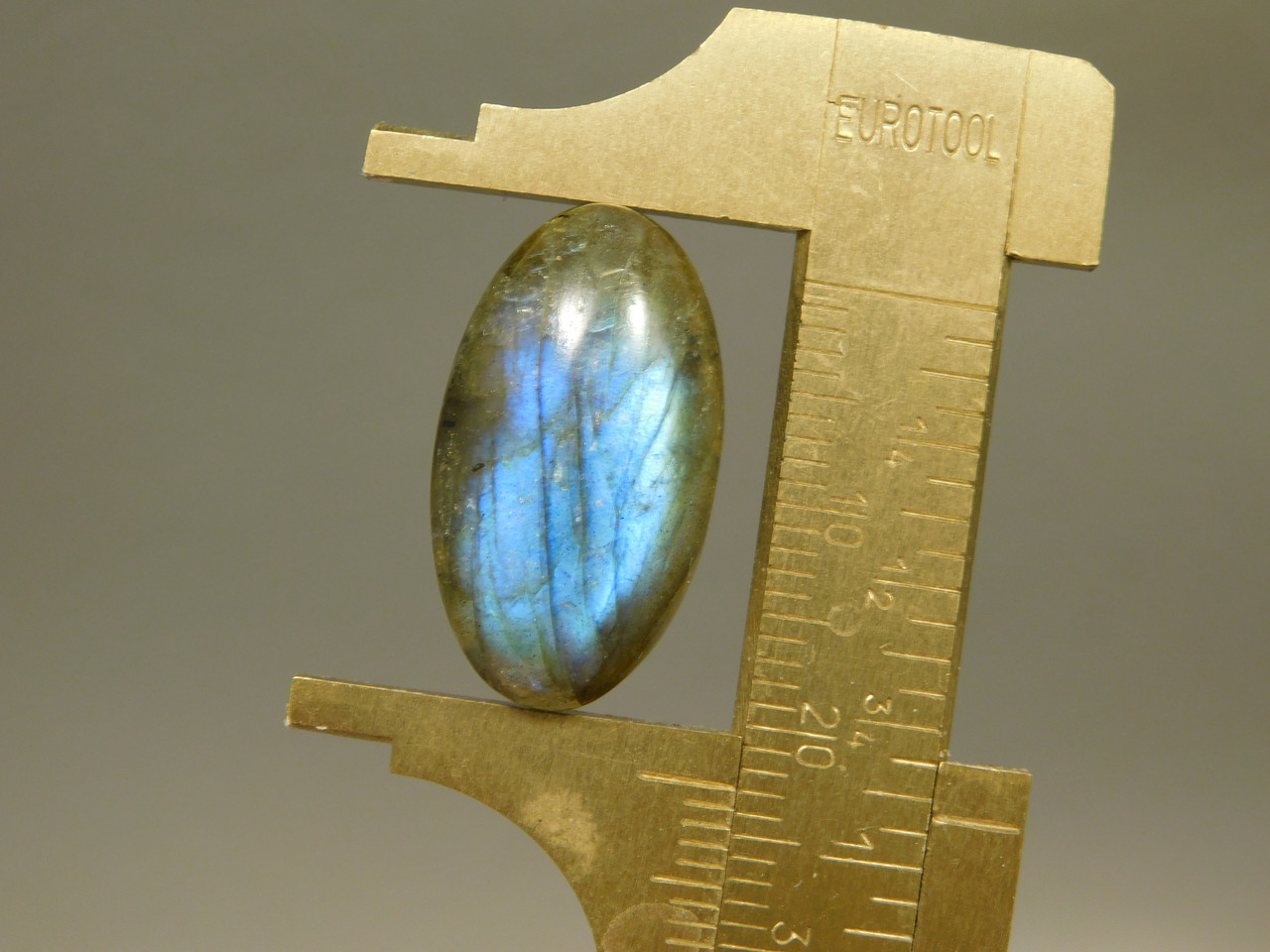 Labradorite Cabochon #4