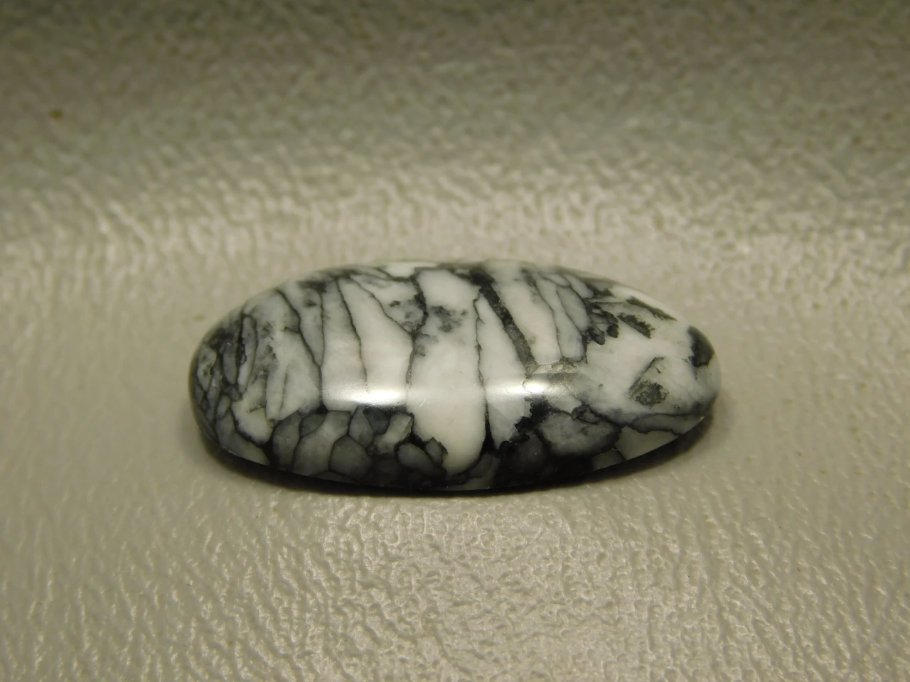 Pinolith Cabochon #24