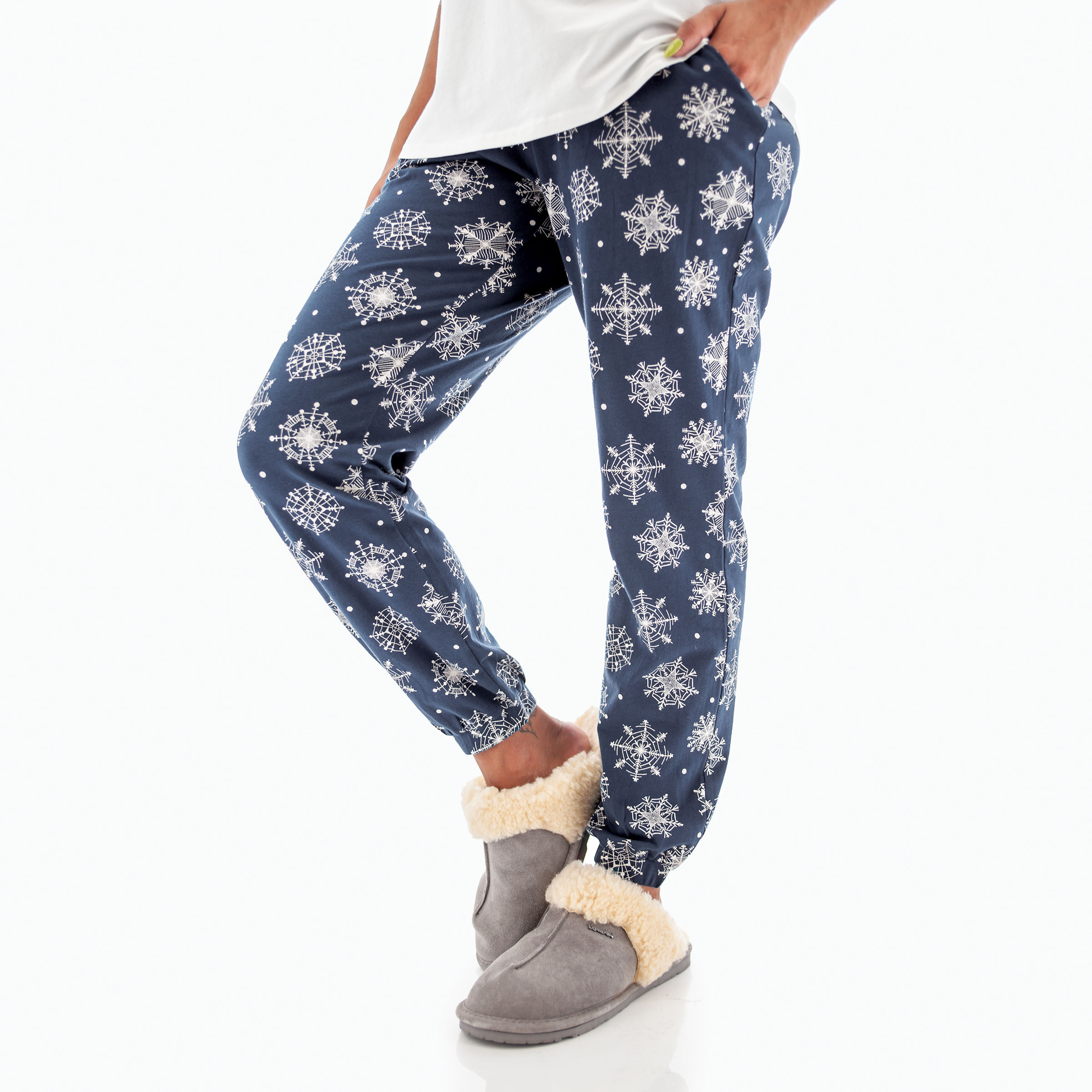 Women's Fluffy Jogger Lounge Pants in Navy