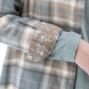 Aveline Shirt studio detail