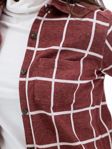 Alora Boyfriend Fleece Shirt studio detail