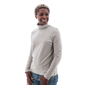 Mariela Organic Turtleneck studio alt1