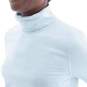 Mariela Organic Turtleneck studio alt2