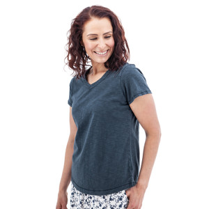 Layla Organic Cotton V-Neck Tee studio alt1