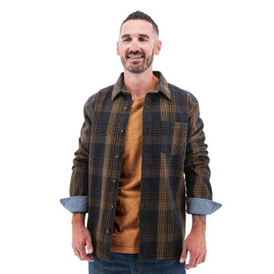 Miles Heavyweight Organic Flannel Shirt studio alt 1