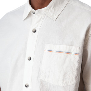 Daxton Spread Collar Shirt White pocket detail