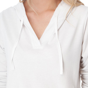 Mari Pull-On Hoodie White detail