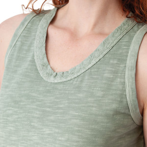 Finley V-Neck Tank Top Jadeite detail