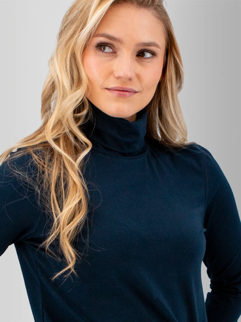 Mariela Organic Turtleneck studio alt2