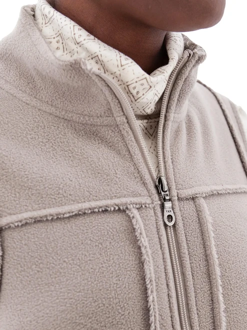 Payette Fleece Vest studio alt2