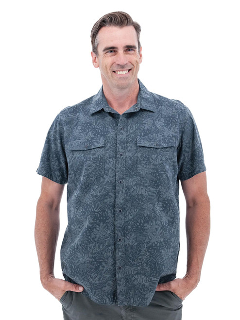 Jasen Vacation Print Shirt studio alt 1