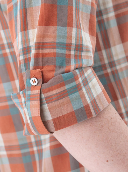 Plumas Organic Roll-Up Shirt studio alt3