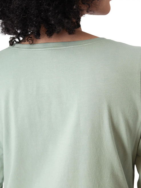 Magnolia Solid 3/4 Sleeve Top Jadeite Green detail