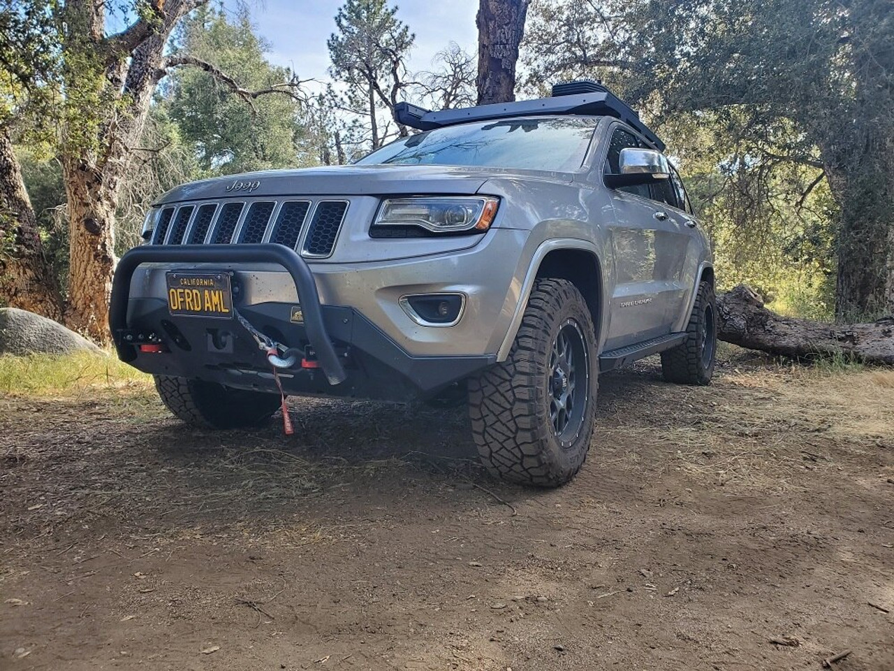 Wk2 steel front bumper with nudge bar