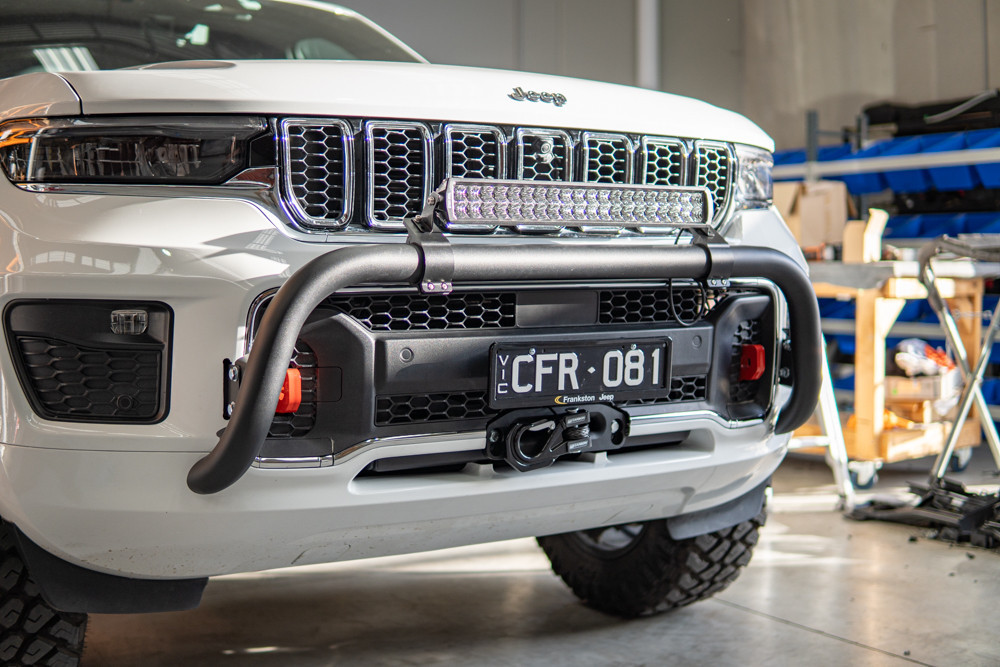 Round Nudge bar to suit Jeep Grand Cherokee L and WL 2022 to