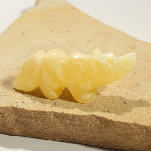 Wolf Fetish Carved by Albert Livingston | Honey Calcite