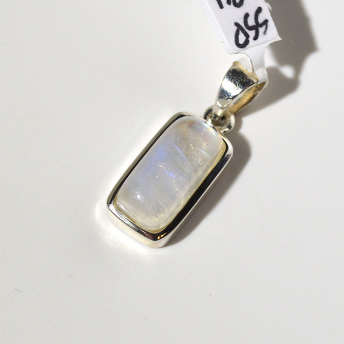 Rainbow Moonstone and sterling silver pendant 18x10x9mm