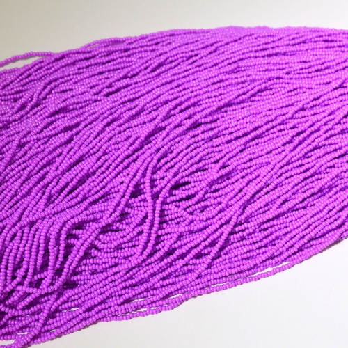 11/0 Opaque Dyed Fuchsia Czech Seed Bead | Hank