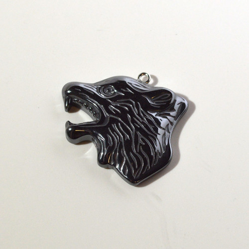 These awesome new wolf head pendants are made from plated hematite.

Wolf heads measure 30x35mm

Available in 5 different coatings.