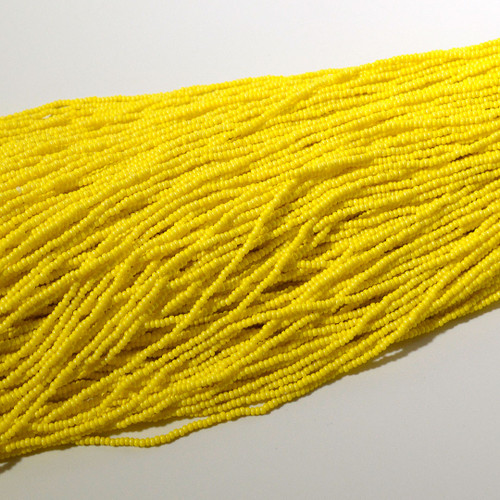 11/0 Opaque Matte Yellow Rainbow Czech Seed Bead | Hank