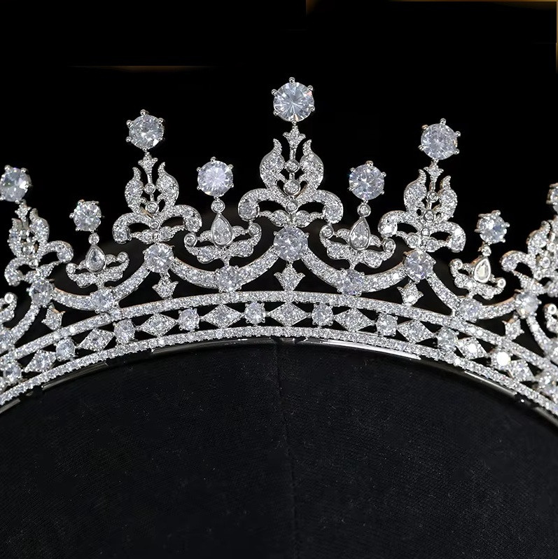 Royal Replica 2
