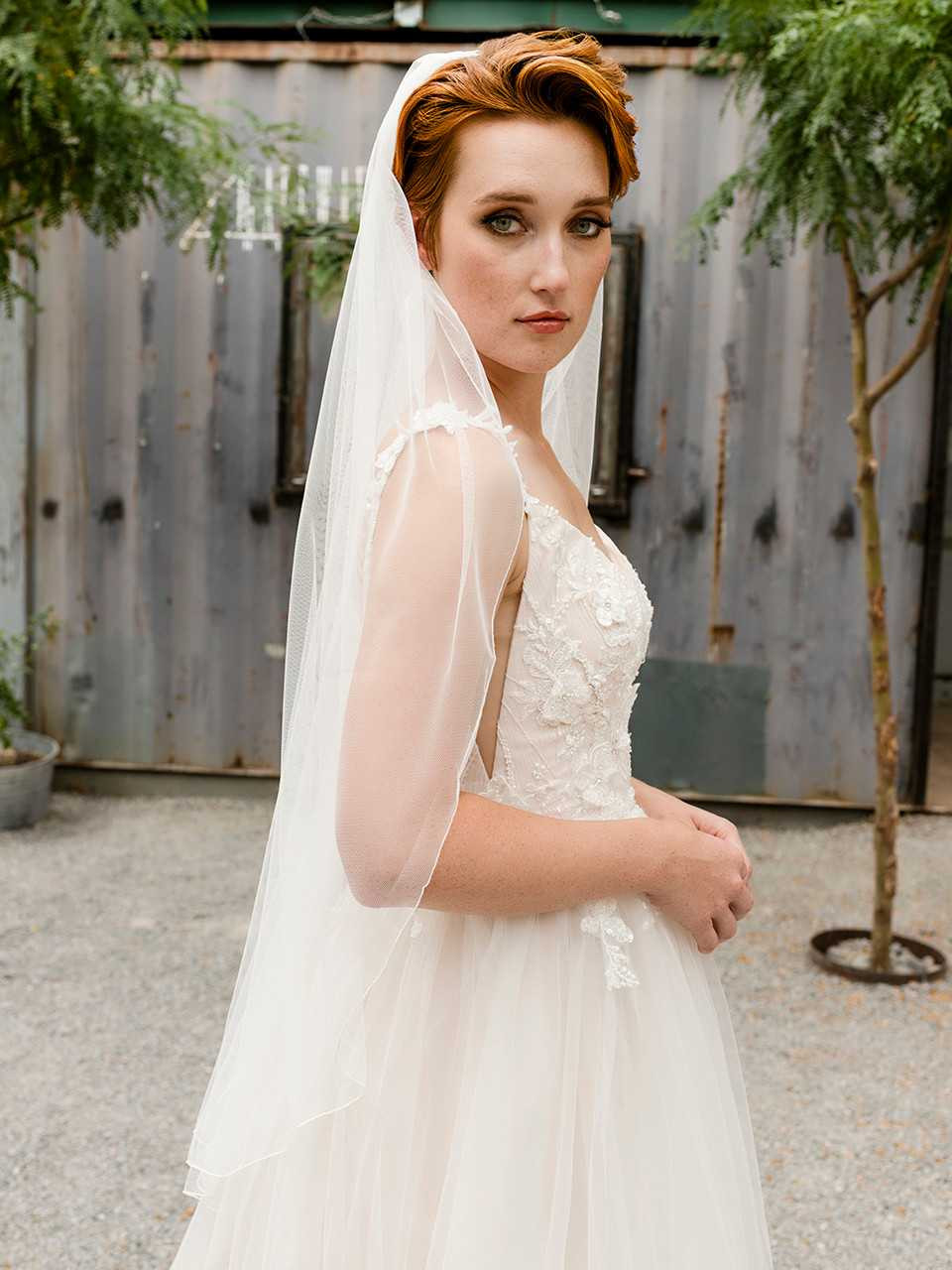 English Luxe Tulle Fingertip Wedding Veil Envogue V2292SF