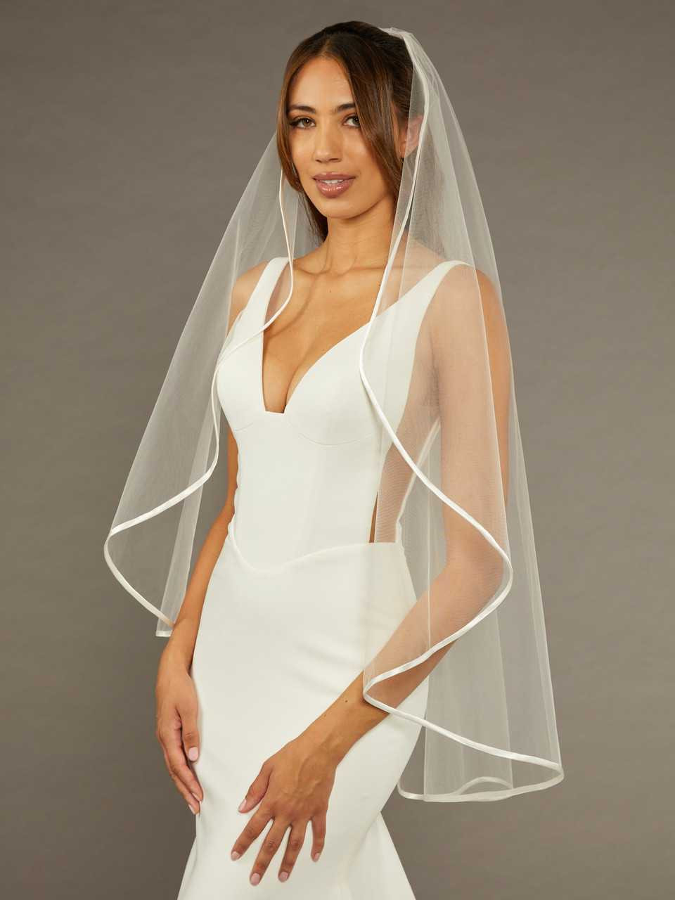 Waterfall Cut Fingertip Wedding Veil Envogue V2479SF-WF