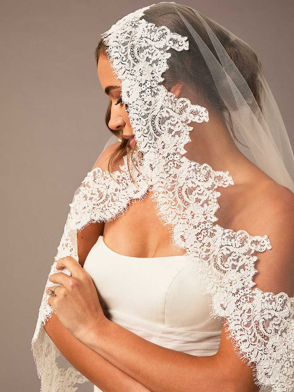 Royal Cathedral Chantilly Lace Mantilla Wedding Veil