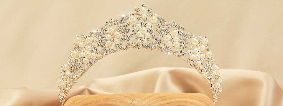 Regal Pearl and Rhinestone Scroll Wedding Tiara T2617 display picture 1