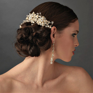 Gold Plated Freshwater Pearl and Crystal Bridal Comb Gold Plated Freshwater Pearl and Crystal Bridal Comb