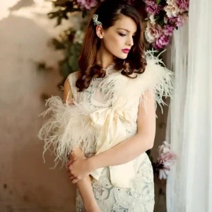 Vintage Inspired Ivory Ostrich Feather Bridal Shrug Wrap: Sale!