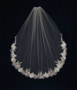 Romantic Floral Lace 60" Waltz Length Wedding Veil C564 Romantic Floral Lace 60" Waltz Length Wedding Veil C564