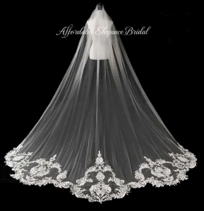 Scallop Royal Cathedral Wedding Veil with Scroll Alencon Lace