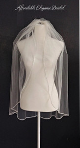 Frosted Bugle Bead Fingertip Wedding Veil Frosted Bugle Bead Fingertip Wedding Veil