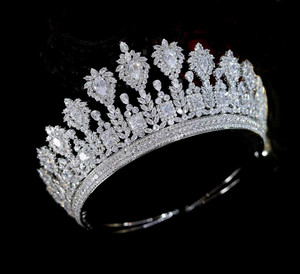 Regal Beauty CZ Crystal Wedding and Quinceanera Tiara hp7833 Regal Beauty CZ Crystal Wedding and Quinceanera Tiara hp7833