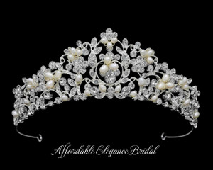 Romantic Pearl and Crystal Wedding Tiara in Silver Plating Romantic Pearl and Crystal Wedding Tiara in Silver Plating
