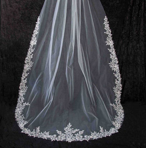 En Vogue Bridal Royal Cathedral Bridal Veil Style V2382RC- English