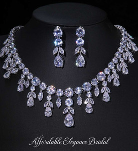 Dazzling CZ Wedding and Formal Necklace Jewelry Set Dazzling CZ Wedding and Formal Necklace Jewelry Set