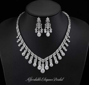 Stunning Rhodium Silver Plated CZ Multi Drop Bridal Jewelry Set Stunning Rhodium Silver Plated CZ Multi Drop Bridal Jewelry Set