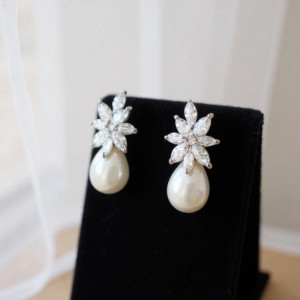 Chic CZ and Pearl Drop Wedding Earrings e7288  Chic CZ and Pearl Drop Wedding Earrings e7288
