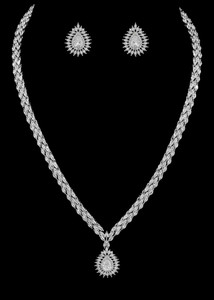 Luxurious 3A CZ Bridal and Formal Jewelry Set in Silver Plating Luxurious 3A CZ Bridal and Formal Jewelry Set in Silver Plating