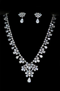 Pear Cut Cubic Zirconia Wedding and Formal Jewelry Set Pear Cut Cubic Zirconia Wedding and Formal Jewelry Set