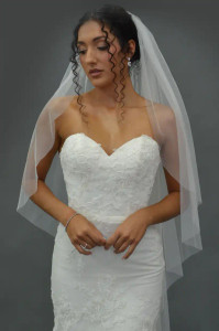Cascade Cut Semi-Waltz Wedding Veil with Cut Edge E1627 Cascade Cut Semi-Waltz Wedding Veil with Cut Edge E1627