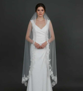 Floral Vine Lace Waltz Wedding Veil V6225W