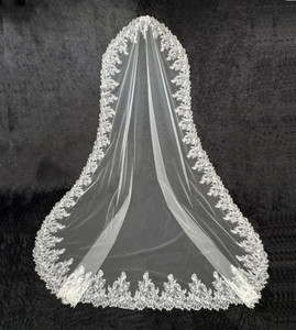 Chantilly Lace Mantilla Royal Cathedral Wedding Veil C646
