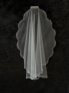 Pearl and Rhinestone Beaded Mantilla Knee Length Wedding Veil