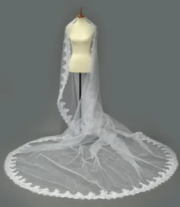 Chantilly Lace Mantilla Royal Cathedral Wedding Veil Elena E1643